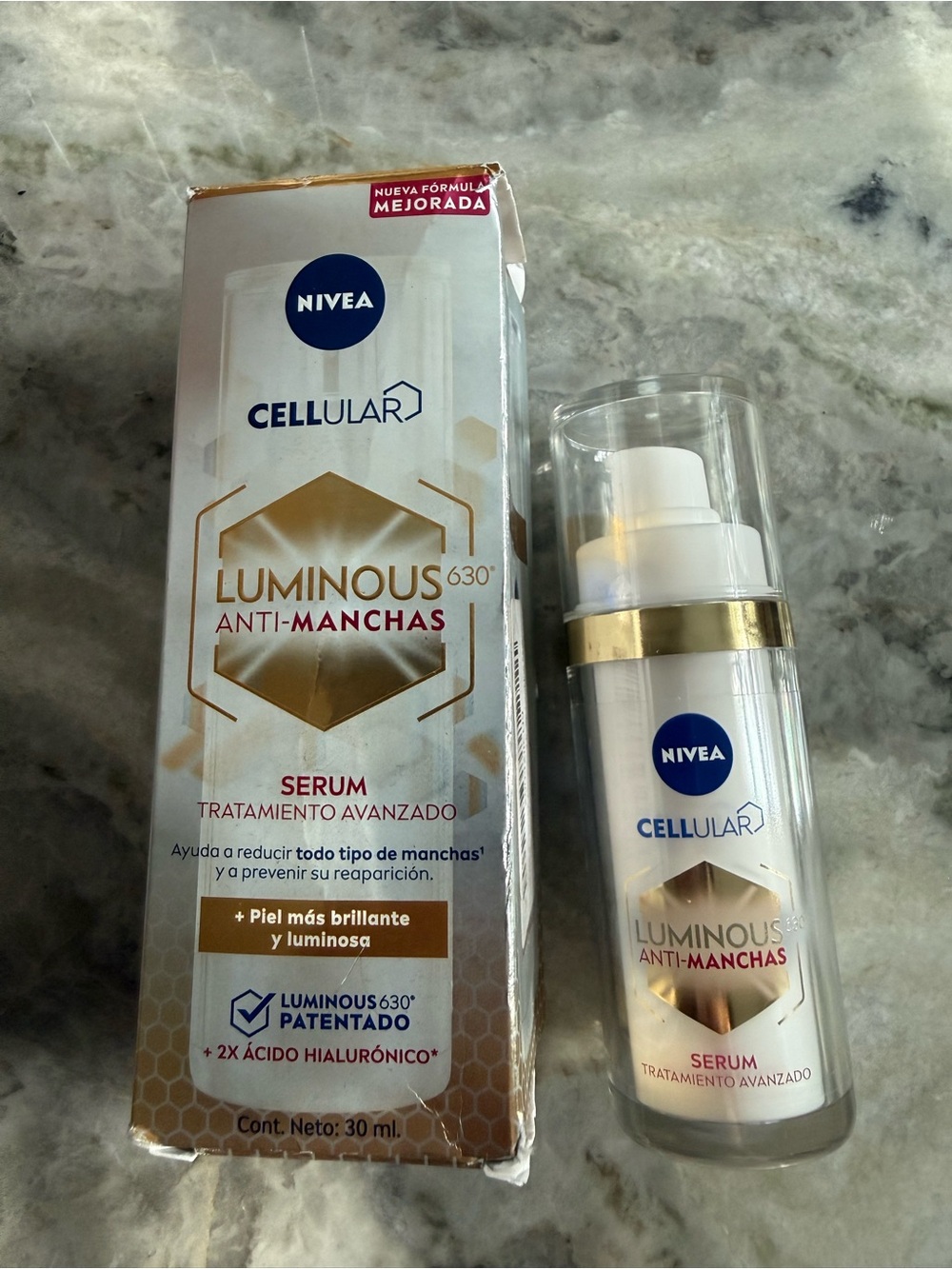 NIVEA CELLULAR Luminous Anti-Manchas Serum - White & Gold